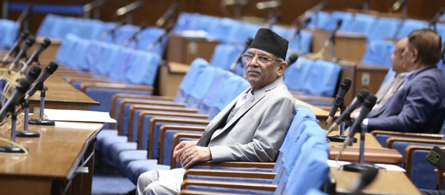 १८ महिनामै ढल्यो प्रचण्ड